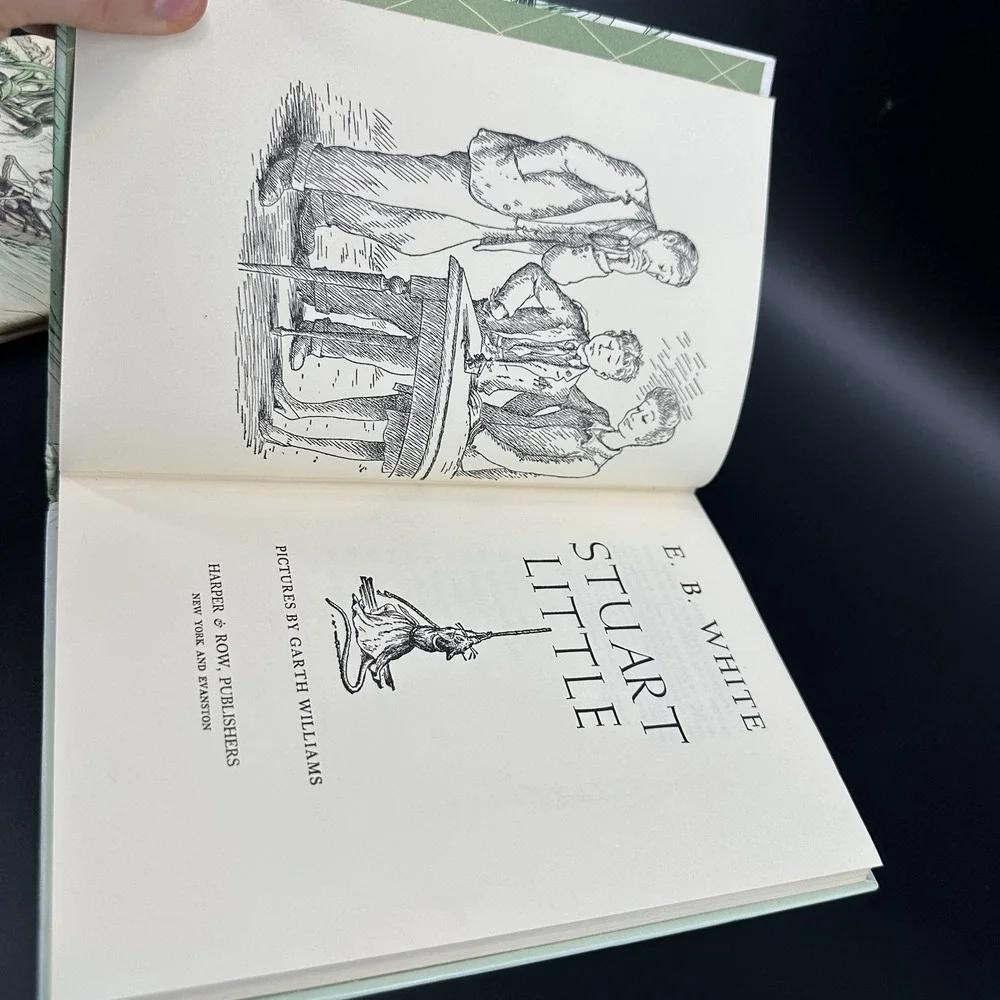 Stuart Little‎ 1945 White E. B. First Edition Early Printing with Dust Jacket